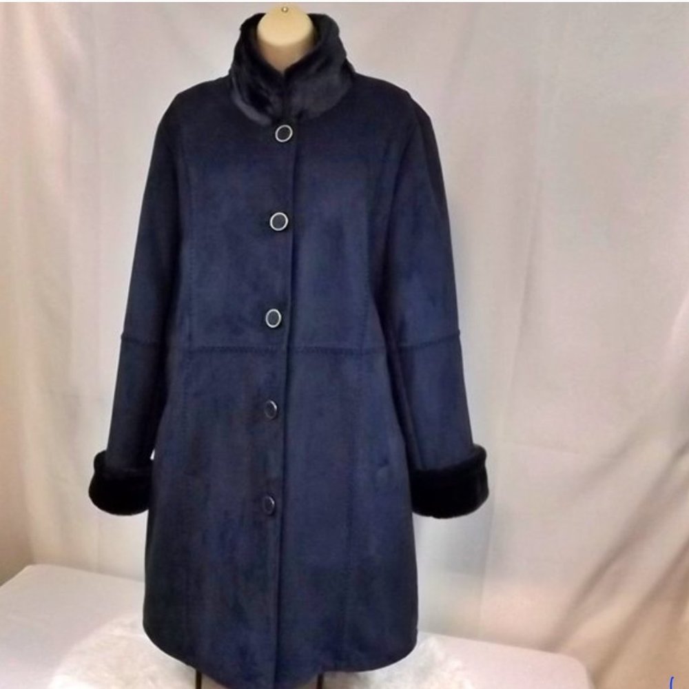 Monterey Bay Navy Blue Faux Suede and Fur Coat, Size M